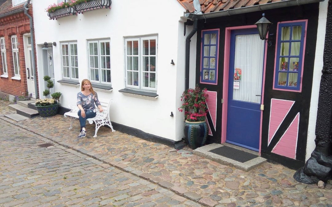 Прощаться всегда нелегко